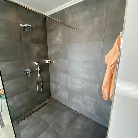 Am Steinhuder App Suite-la Fleur-mit Pantry Kueche, Luftreinigungssystem, Garten, Wlan Appartement